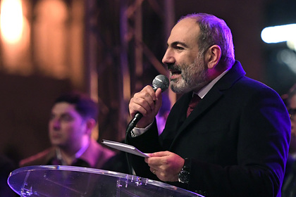 В Армении назвали возможные сроки отставки Пашиняна
