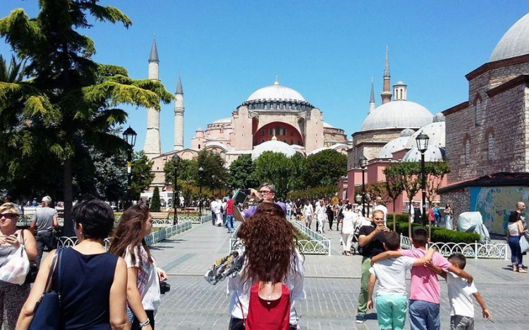 Граждане Азербайджана будут посещать Турцию по удостоверению личности