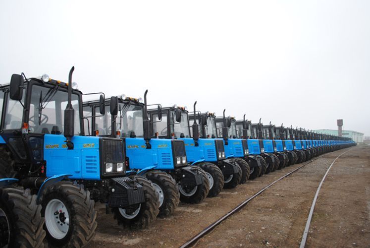 Азербайджан возобновил производство тракторов

