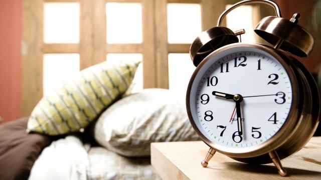 Врач рассказал, сколько нужно спать