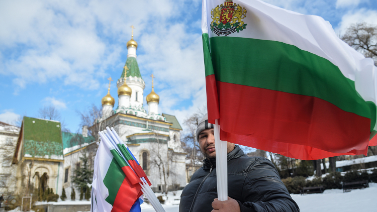 Болгария высылает двух российских дипломатов
