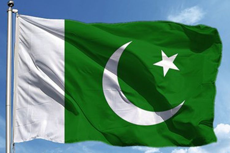 Пакистан запретил въезд в страну гражданам 12 стран