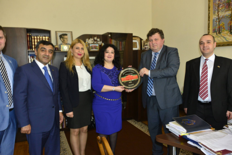 Международный альянс «Азербайджан-Украина» поздравил нового ректора КНУ
