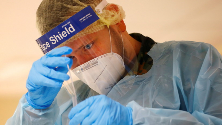 В Германии за сутки выявили более 16 тысяч случаев COVID-19
