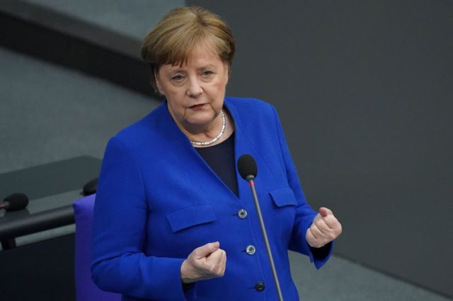 Меркель назвала США незаменимым партнером Европы