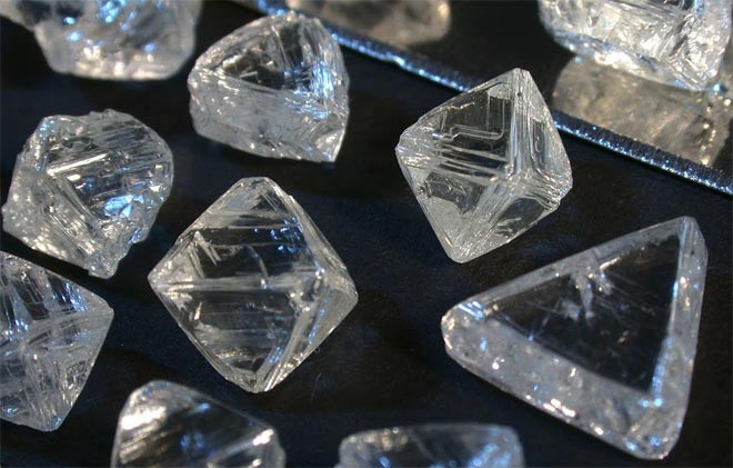 Ювелирный дом Pandora откажется от использования натуральных алмазов