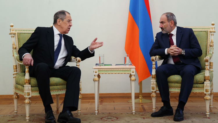 Лавров в Ереване встретится с Пашиняном и главой МИД Армении
