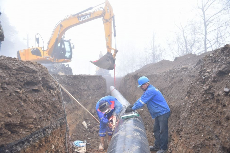 В Азербайджане началось строительство водопровода в Шушу