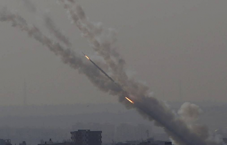 В Израиле сообщили, что из сектора Газа выпустили более 45 ракет по стране
