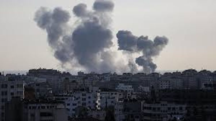 Израиль нанес удары по объектам ХАМАС в ответ на пуски ракет - ВИДЕО