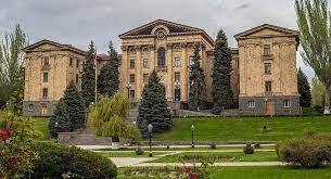 В парламенте Армении пройдет второе голосование за нового премьер-министра