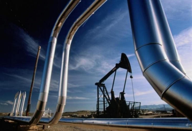 Азербайджанская нефть опустилась в цене
