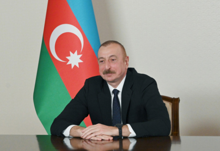  Ильхам Алиев заложил фундамент новой мечети в Шуше