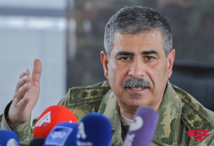 Министр обороны Азербайджана заслушал доклады о ходе учений