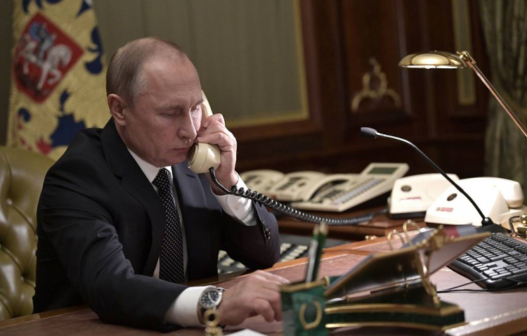 Путин обсудил с Пашиняном ситуацию на армяно-азербайджанской границе