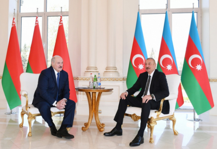 Александр Лукашенко позвонил президенту Азербайджана
