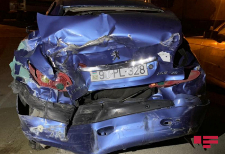 На шоссе Баку-Сумгайыт столкнулись пять автомобилей  - ФОТО