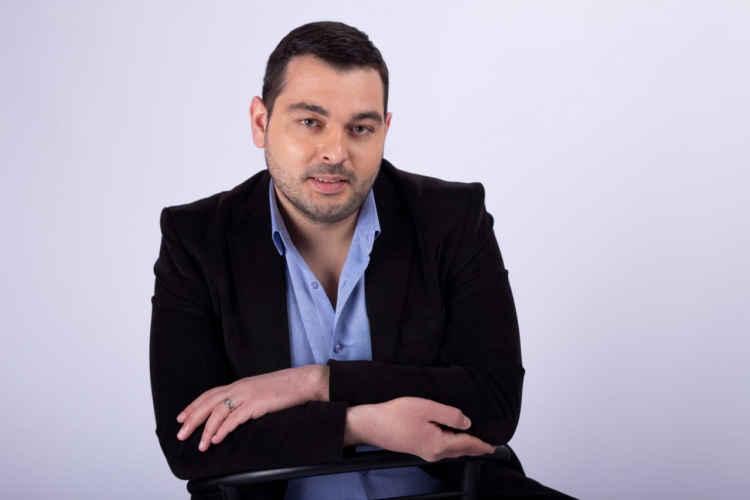 Азербайджанский певец представил клип, посвященный Дню Республики - ВИДЕО