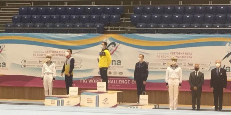 Азербайджанский гимнаст завоевал "бронзу" на Кубке мира в Болгарии - ФОТО