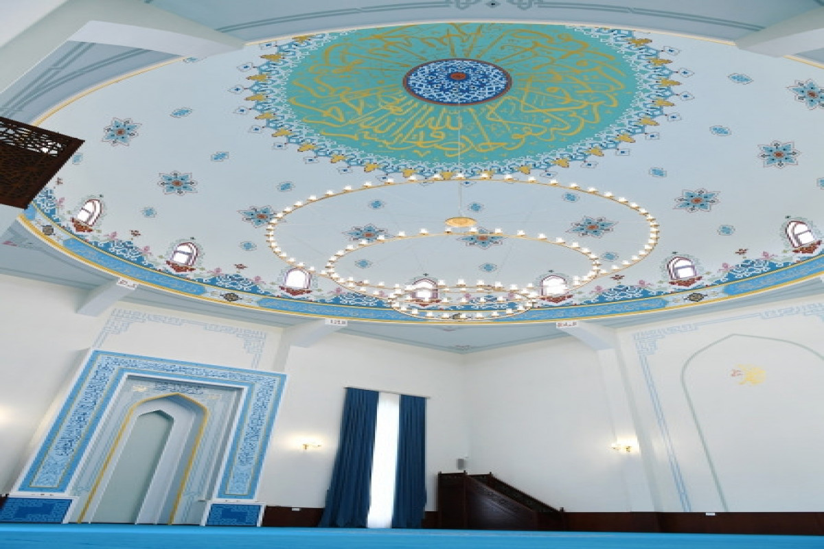 В Шамахе состоялось открытие после реставрации и реконструкции комплекса святилища-мечети Пирсаат Баба