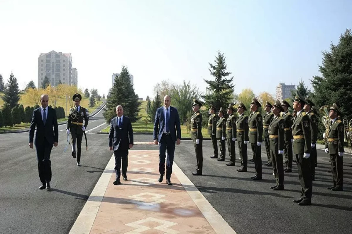 Министры обороны Грузии и Армении обсудили региональную безопасность