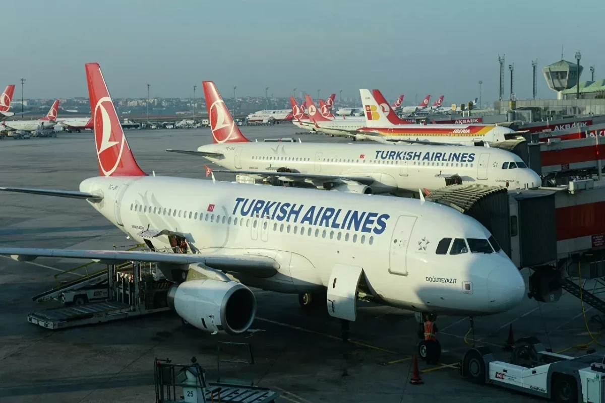 В аэропорту Стамбула отменили рейсы
