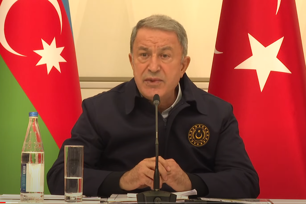 Министр обороны Турции: "Азербайджан не одинок, это должен знать каждый"