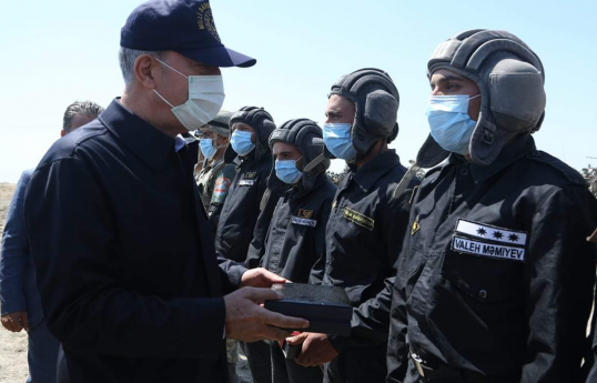 Хулуси Акар: "Настоящий успех - это освобождение оккупированных земель, это ваша миссия"