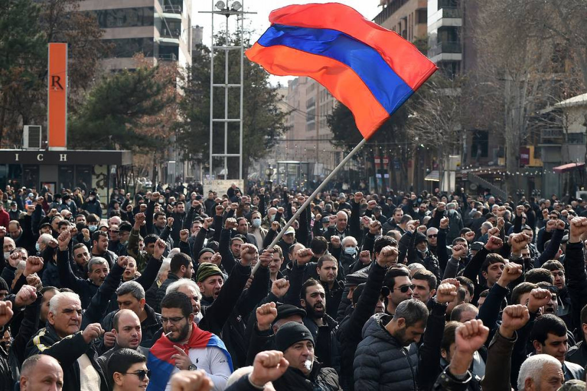 армяне на митинге