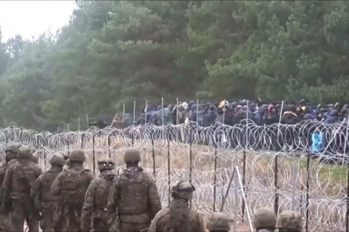 Украинские военные заявили, что будут уничтожать мигрантов при попытке пересечь границу