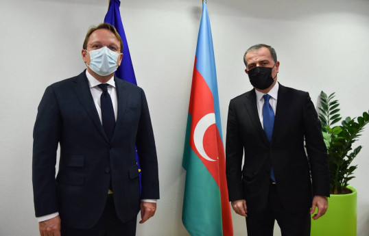 Джейхун Байрамов принял участие во встрече глав МИД стран Восточного партнерства