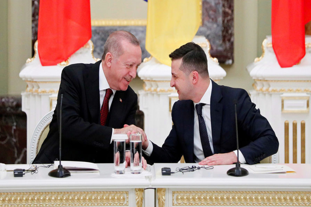 Президент Турции Тайип Эрдоган и президент Украины Владимир Зеленский