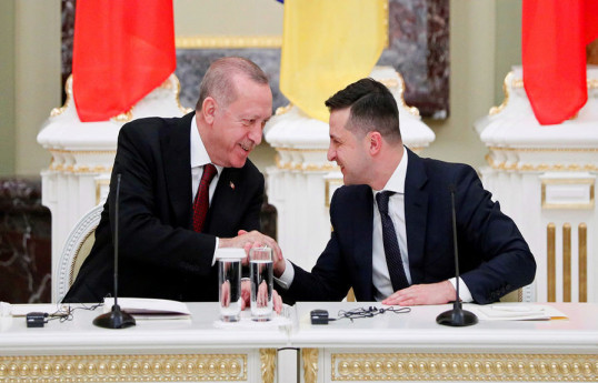 Президент Турции Тайип Эрдоган и президент Украины Владимир Зеленский