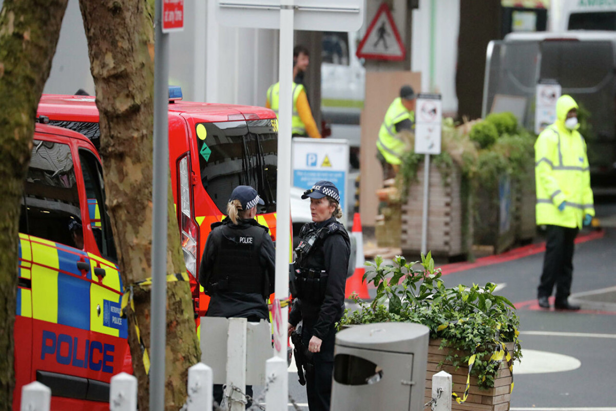 При пожаре в пригороде Лондона погибли четыре человека, включая двух детей