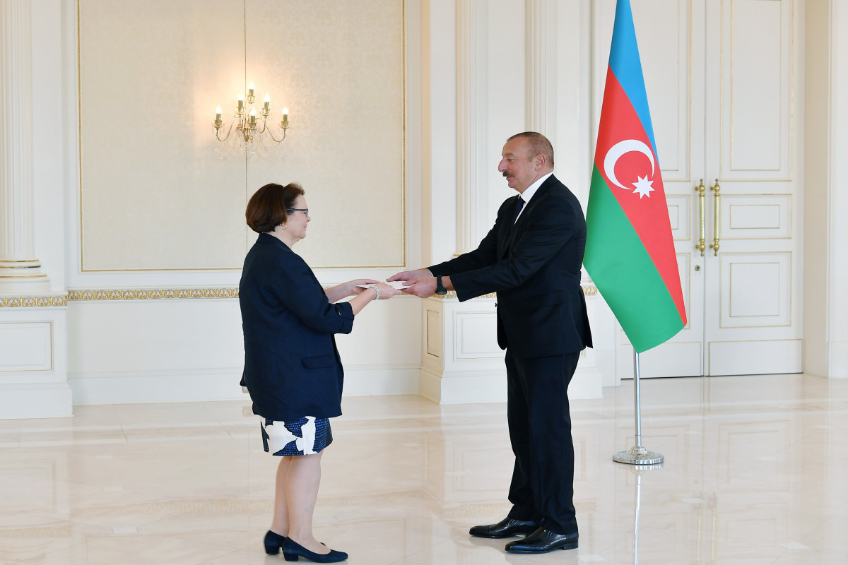 Ильхам Алиев принял верительные грамоты нового посла Финляндии