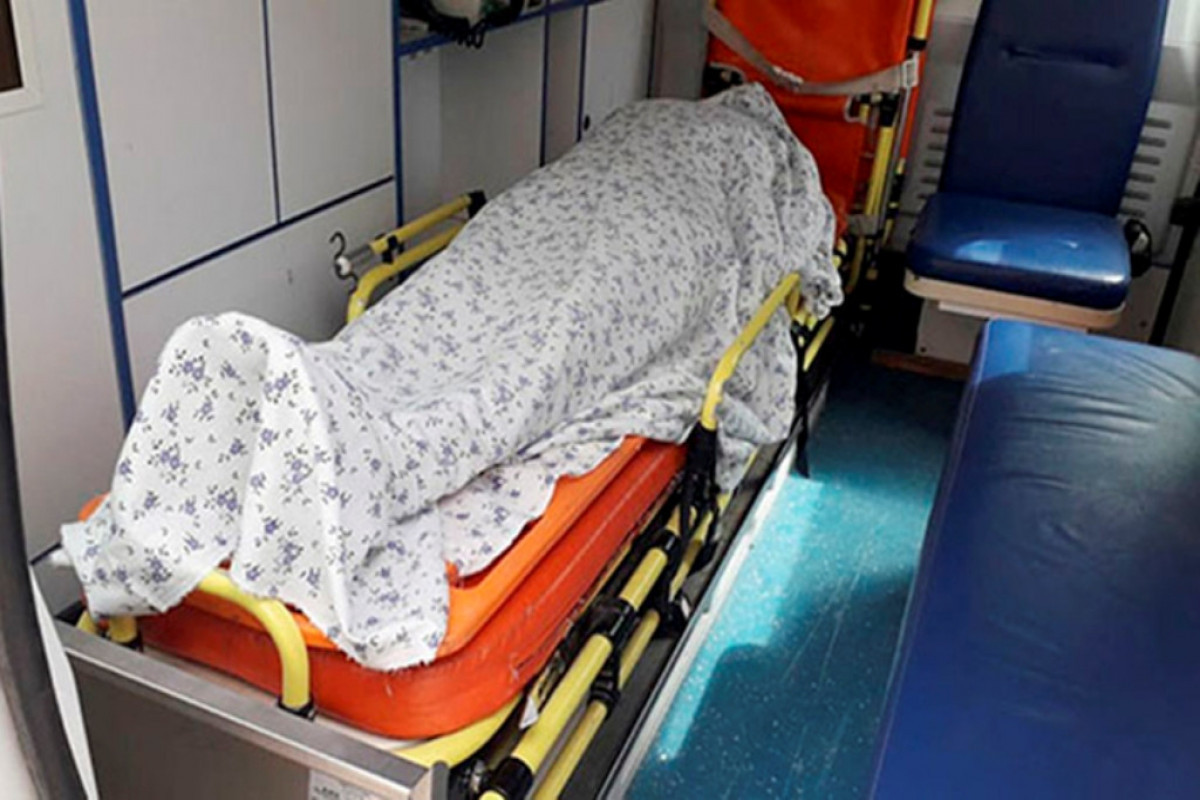 Пострадавшая при пожаре в Баку женщина скончалась в больнице