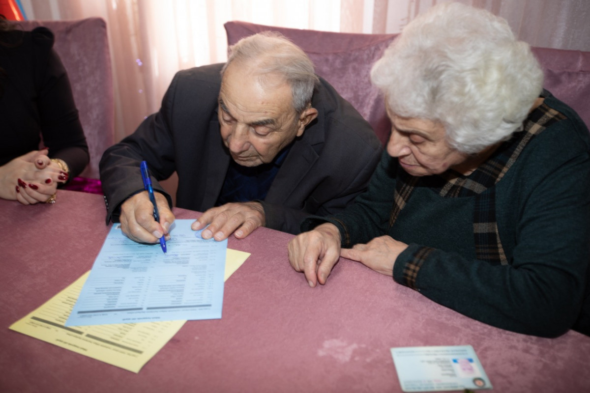 В Баку зарегистрирован брак: молодоженам на двоих 165 лет-ФОТО 