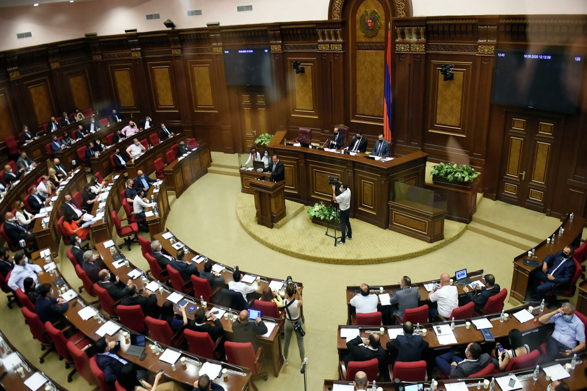 В парламенте Армении пройдут слушания по вопросу демаркации границы с Азербайджаном