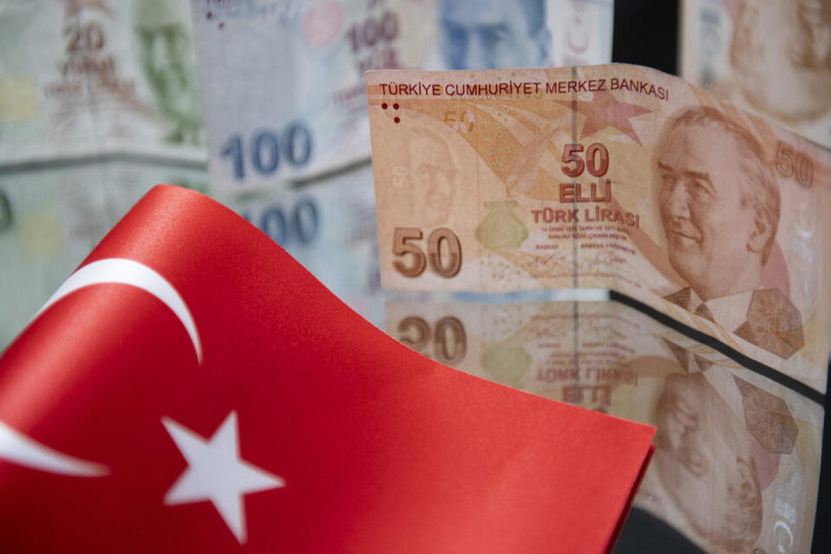 Лира укрепилась на 7% после сообщений об инвестсоглашении Турции и ОАЭ