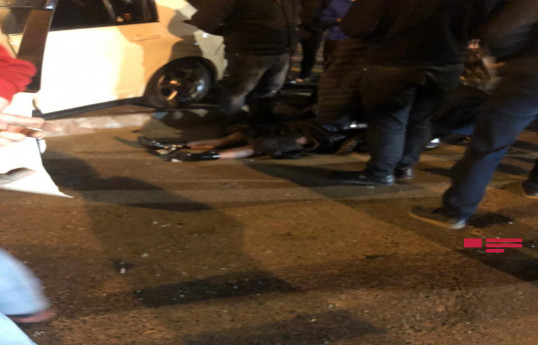 В Баку две женщины устроили ДТП, одна из них госпитализирована-ФОТО -ВИДЕО 
