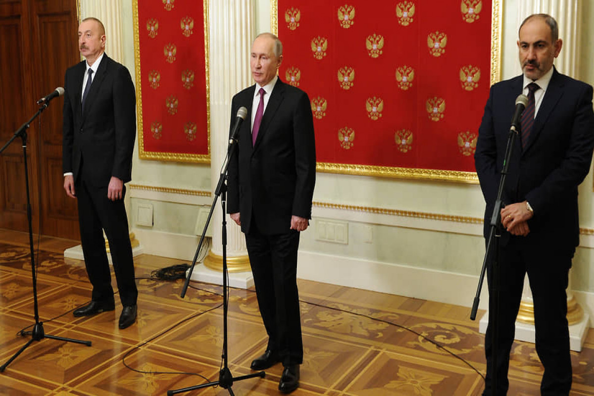 переговоры президента РФ Владимира Путина, президента Азербайджана Ильхама Алиева и премьер-министра Армении Никола Пашиняна