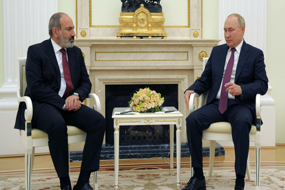 Путин провел встречу с Пашиняном
