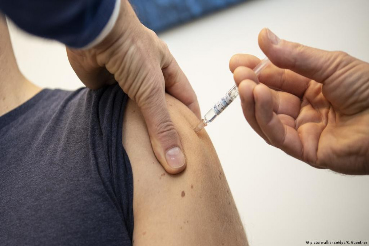 Немецкий предприниматель прививал людей от ковида самодельной вакциной