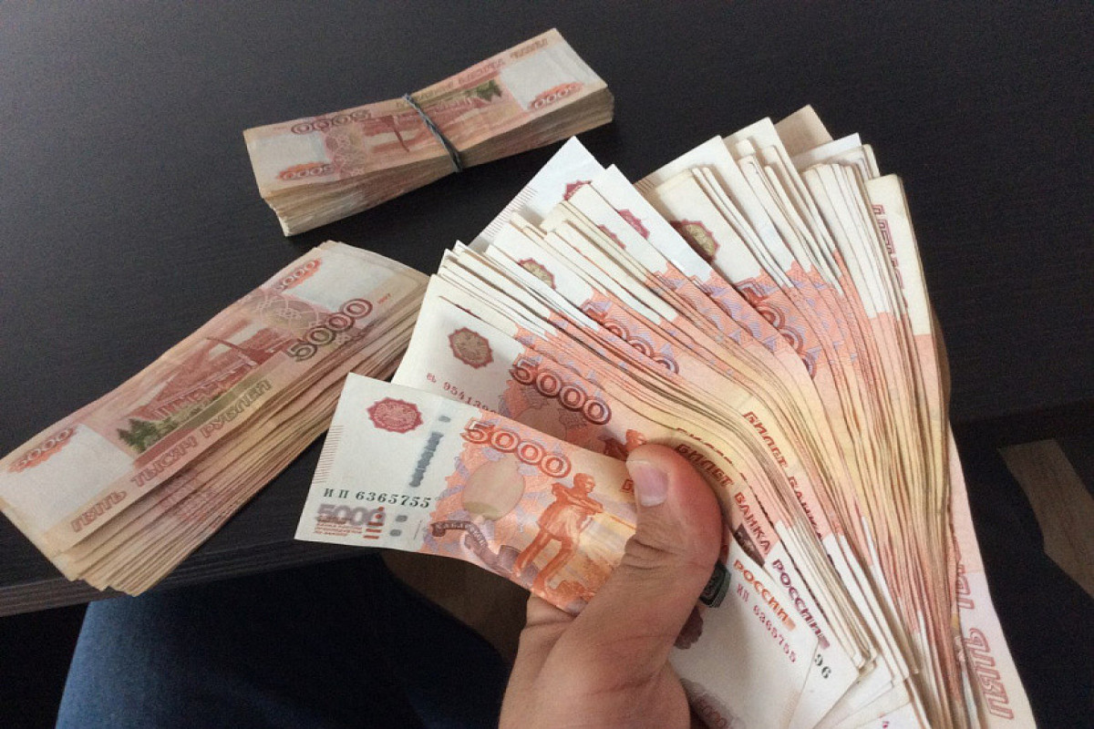 Поездка в Азербайджан вынудила россиянина заплатить 800 тыс. рублей  