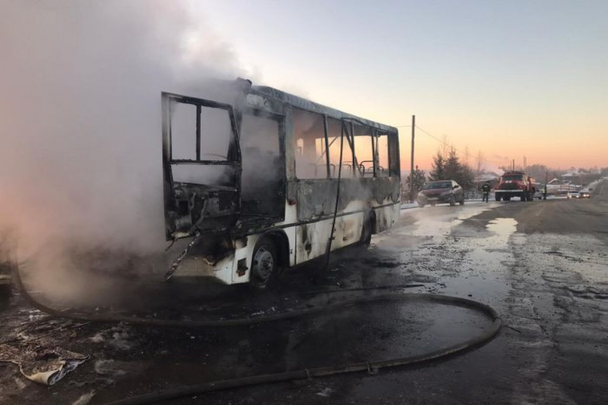 В России дотла сгорел рейсовый автобус
