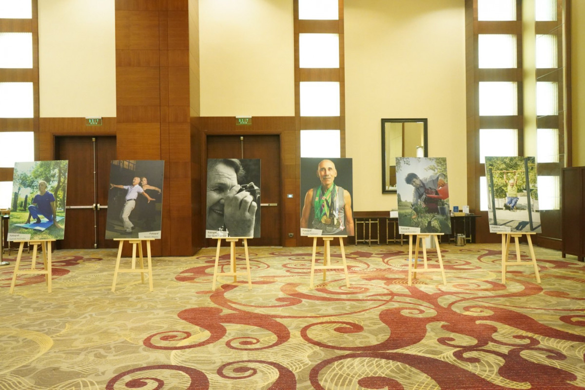  В Баку проходит фотовыставка, посвященная активному и здоровому старению-ФОТО 