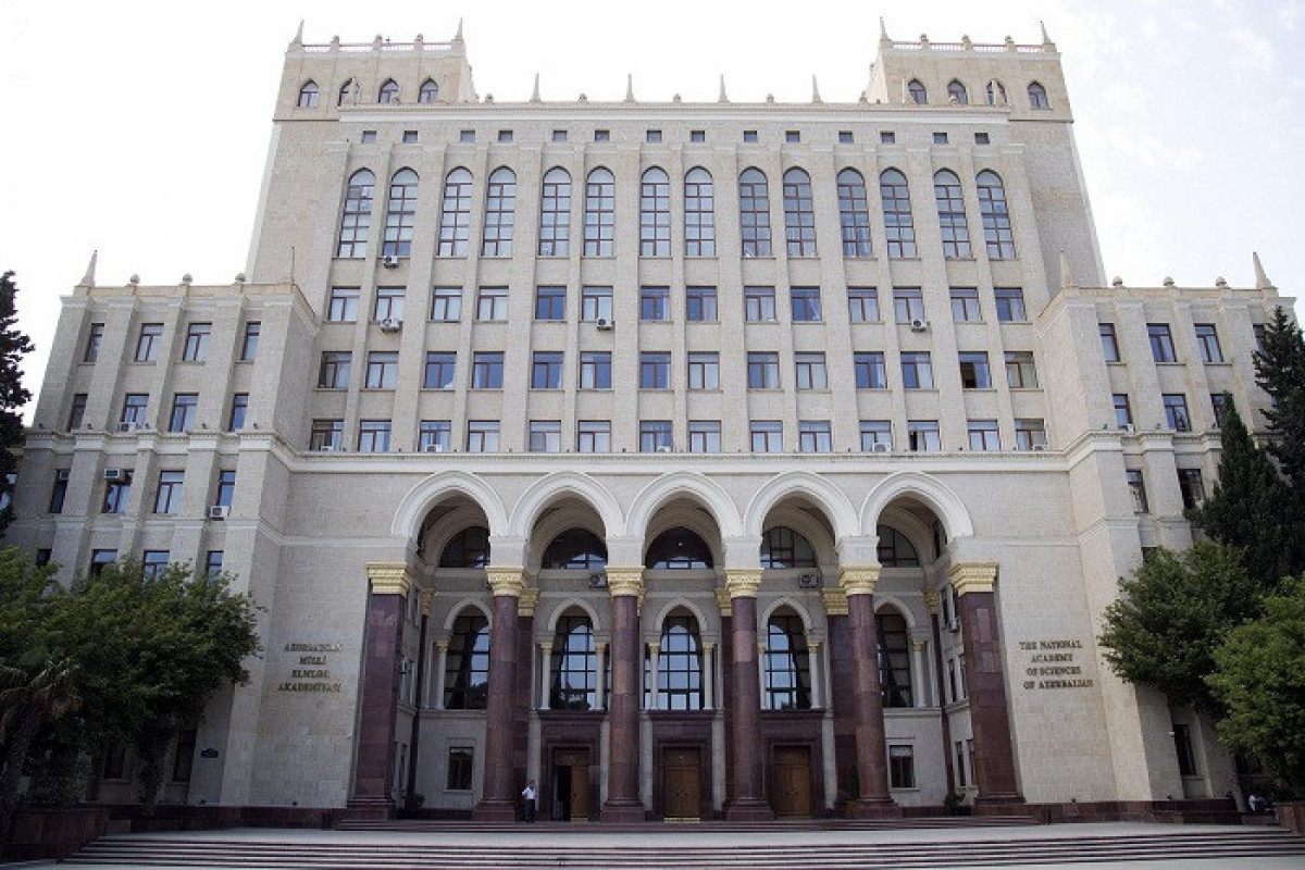 Продолжаются увольнения директоров институтов академии наук Азербайджана