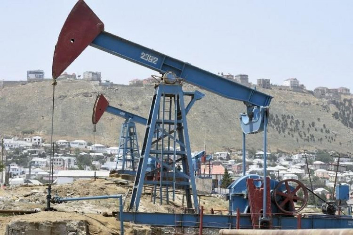 Цена азербайджанской нефти в прошлом месяце выросла на 13%