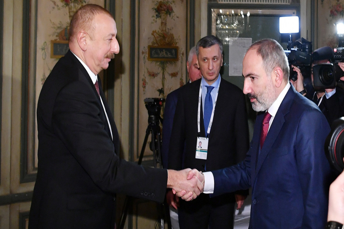 Пашинян подтвердил готовность встретиться с президентом Азербайджана