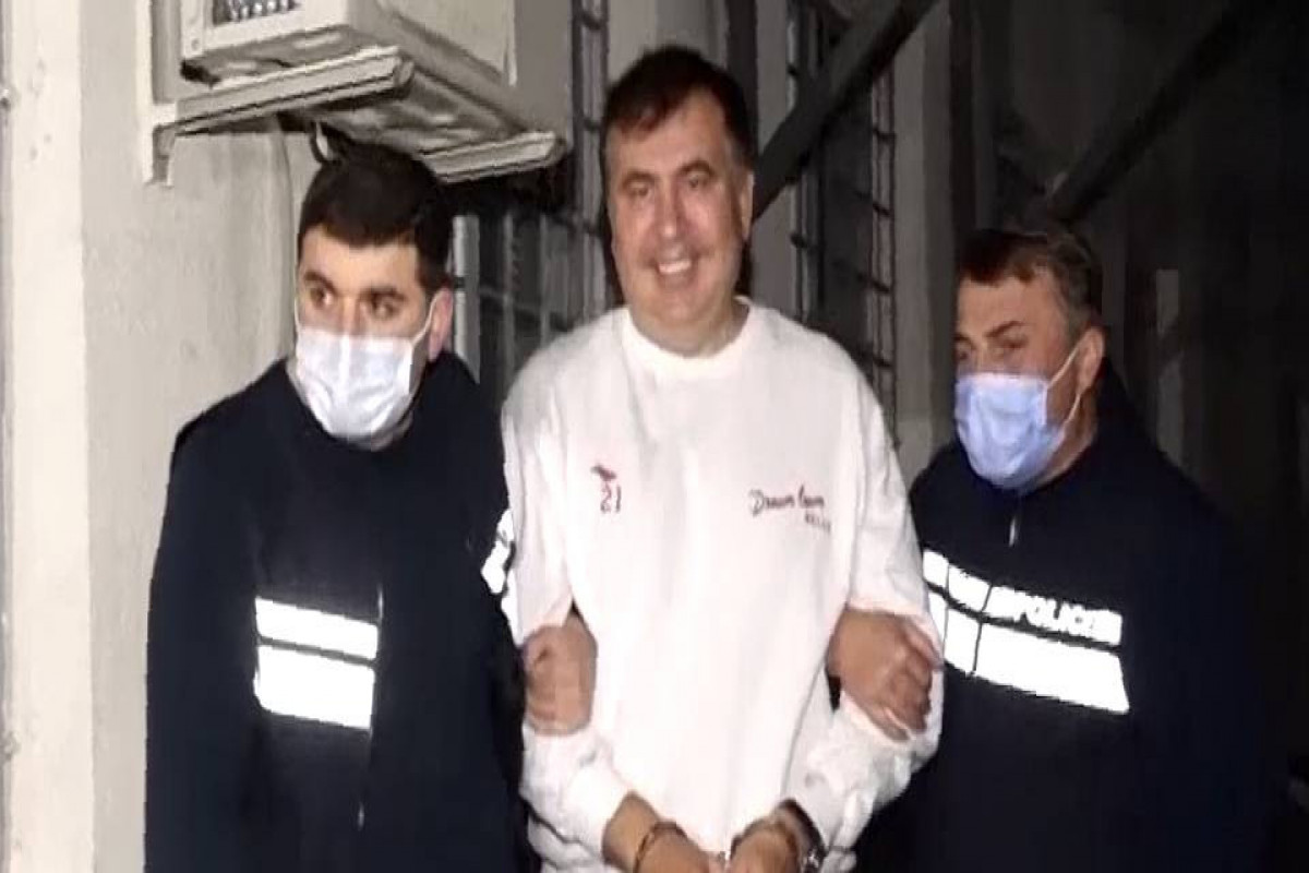 Саакашвили намерен продолжать голодовку до освобождения